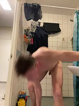 Teddan82 online show from April 17, 2026, 10:35 pm