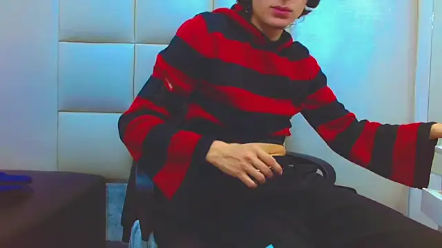 Sr BonnyEthan online show from February 21, 2026, 1:23 pm