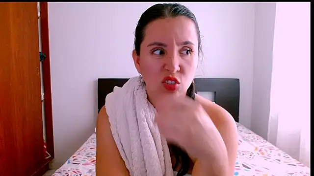 emely sexx20 online show from January 10, 2026, 4:42 pm