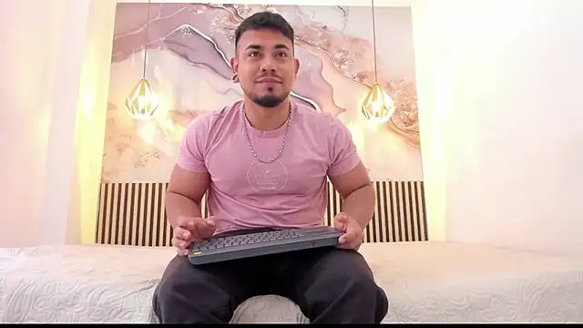 BrianMalonee online show from October 11, 2025, 12:47 pm