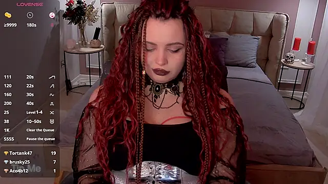 Miss Maya Mils online show from February 3, 2026, 6:22 am