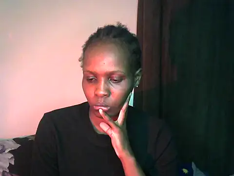 Bella cute01 online show from October 7, 2025, 12:30 am