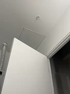 Snapshot of Your_Paris chatting on February 13, 2026, 10:00 am Your Paris online show from February 13, 2026, 10:00 am