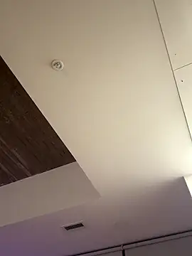 Snapshot of Your_Paris chatting on February 14, 2026, 1:57 am Your Paris online show from February 14, 2026, 1:57 am