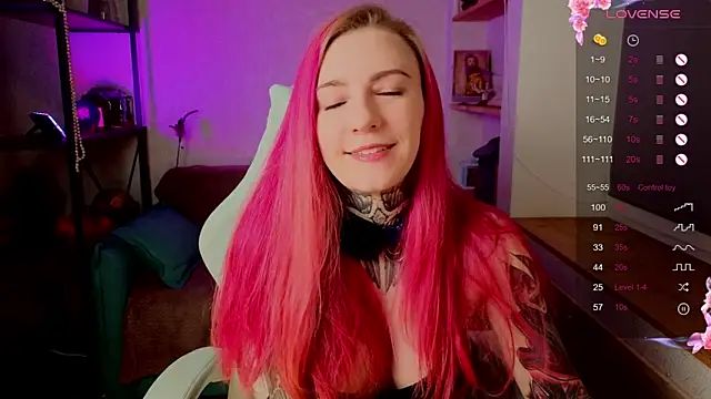 Roxy      online show from November 27, 2025, 6:04 am