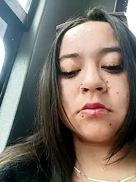 Cristal  04 online show from October 19, 2025, 4:18 pm