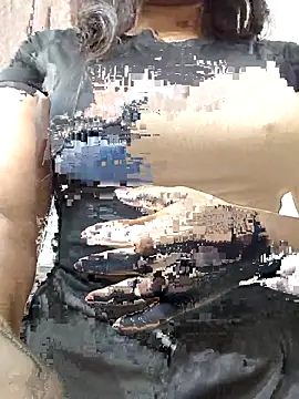 MohiniHott online show from April 6, 2026, 3:59 am