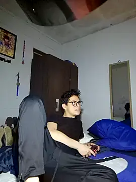 Snapshot of Josudaln2 chatting on November 18, 2025, 8:57 pm Josudaln2 online show from November 18, 2025, 8:57 pm