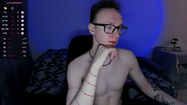 Snapshot of Alex_silents chatting on January 18, 2025, 3:27 pm Alex silents online show from January 18, 2025, 3:27 pm