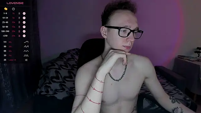 Snapshot of Alex_silents chatting on January 25, 2025, 1:41 pm Alex silents online show from January 25, 2025, 1:41 pm
