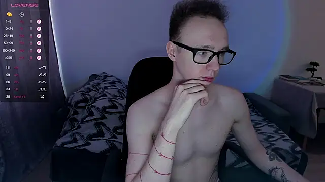 Snapshot of Alex_silents chatting on January 26, 2025, 11:06 am Alex silents online show from January 26, 2025, 11:06 am