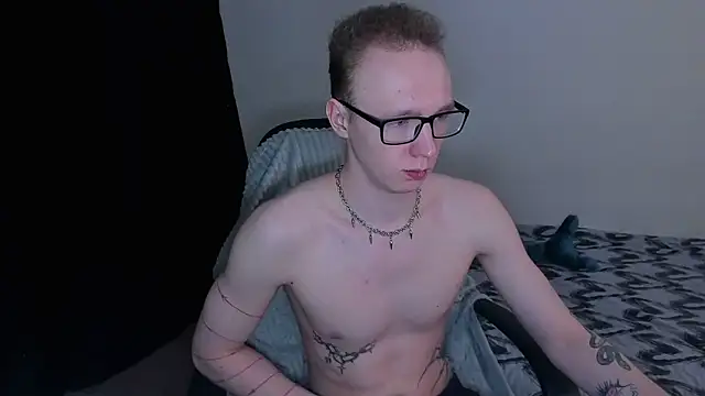 Snapshot of Alex_silents chatting on October 7, 2025, 1:41 pm Alex silents online show from October 7, 2025, 1:41 pm