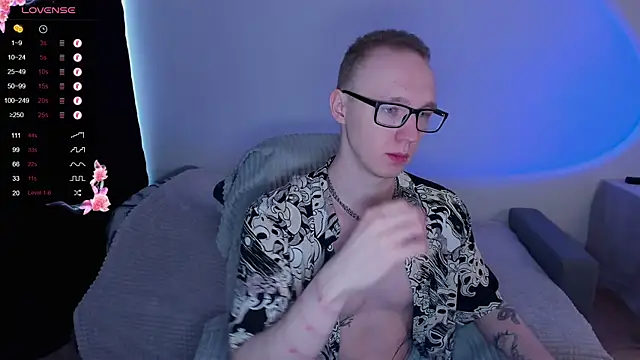 Snapshot of Alex_silents chatting on October 20, 2025, 7:42 am Alex silents online show from October 20, 2025, 7:42 am