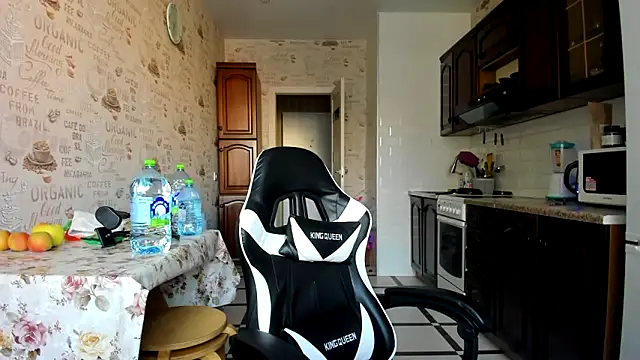 Adela Vetta online show from February 28, 2025, 8:31 am