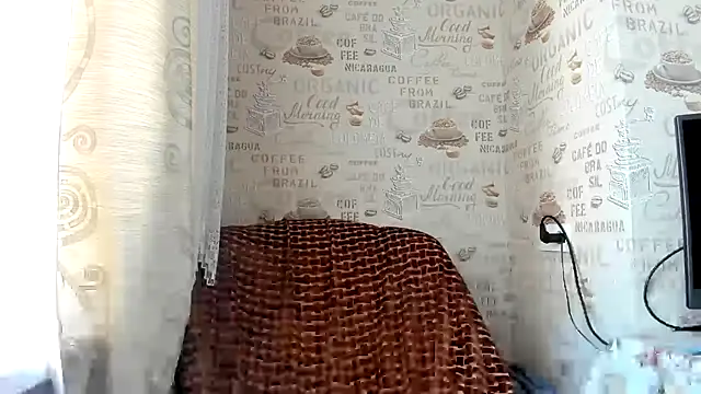 Adela Vetta online show from March 16, 2025, 1:27 pm