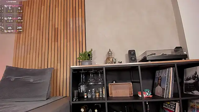 honeyhot69   online show from March 9, 2026, 12:09 pm