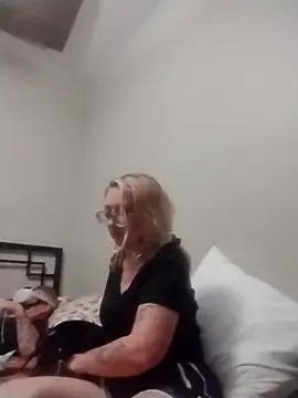 xWhoreAbleX Pika online show from October 21, 2025, 8:04 am