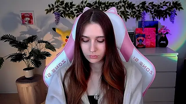 AliceCharmy online show from March 28, 2026, 4:17 pm