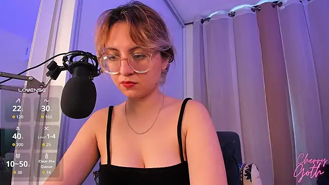 CherryGoth online show from October 22, 2025, 1:11 pm