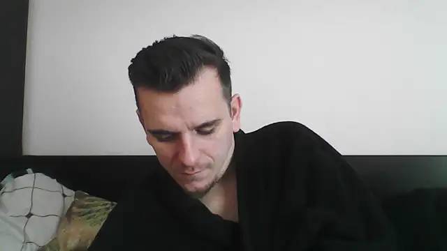 Huge cock22cm online show from March 18, 2025, 8:25 am