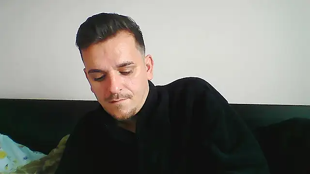 Huge cock22cm online show from October 19, 2025, 10:16 am