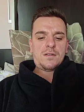 Huge cock22cm online show from February 16, 2026, 12:12 pm