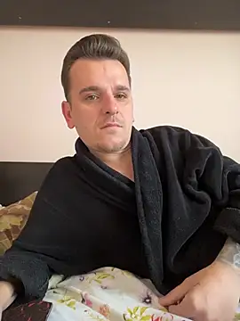 Huge cock22cm online show from March 23, 2026, 7:01 am