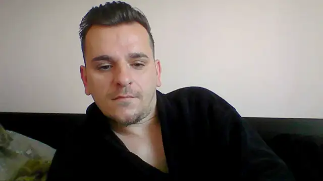Snapshot of Huge_cock22cm chatting on April 19, 2026, 5:40 am Huge cock22cm online show from April 19, 2026, 5:40 am
