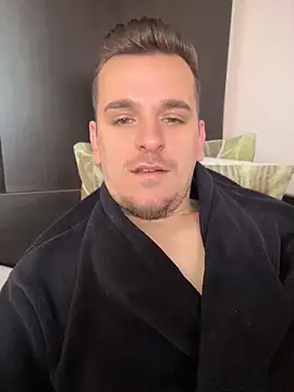Snapshot of Huge_cock22cm chatting on May 2, 2026, 7:35 am Huge cock22cm online show from May 2, 2026, 7:35 am