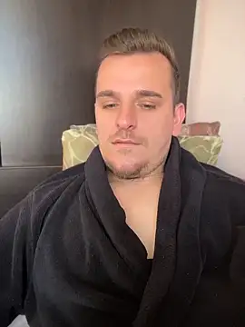 Snapshot of Huge_cock22cm chatting on May 4, 2026, 9:27 am Huge cock22cm online show from May 4, 2026, 9:27 am
