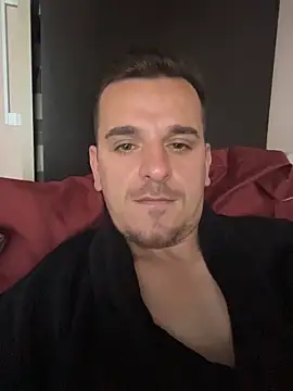 Snapshot of Huge_cock22cm chatting on May 21, 2026, 10:00 am Huge cock22cm online show from May 21, 2026, 10:00 am