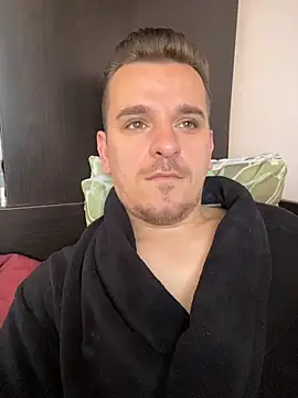 Snapshot of Huge_cock22cm chatting on May 23, 2026, 7:46 am Huge cock22cm online show from May 23, 2026, 7:46 am