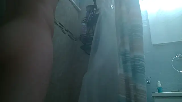 Snapshot of VitaminDrewFl chatting on March 25, 2026, 2:06 am VitaminDrewFl online show from March 25, 2026, 2:06 am