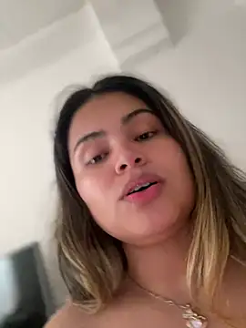 Snapshot of melanny10 chatting on January 17, 2025, 2:28 pm melanny10 online show from January 17, 2025, 2:28 pm