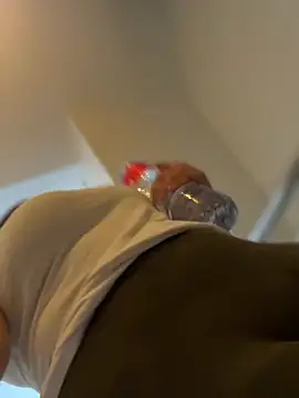 Snapshot of melanny10 chatting on February 8, 2025, 2:38 pm melanny10 online show from February 8, 2025, 2:38 pm