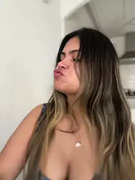 Snapshot of melanny10 chatting on March 16, 2025, 9:16 am melanny10 online show from March 16, 2025, 9:16 am