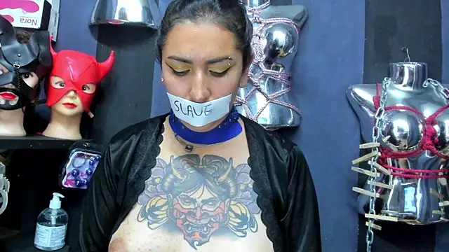 LucyStrike  online show from March 4, 2025, 1:55 am