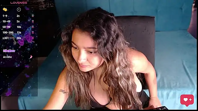 IsabellAndYessi online show from March 6, 2025, 3:13 pm