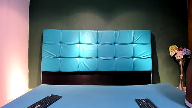 Snapshot of SexyBigCock01 chatting on January 16, 2025, 10:23 pm SexyBigCock01 online show from January 16, 2025, 10:23 pm