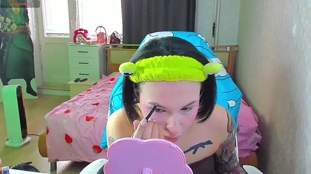 folinskayyya online show from February 27, 2026, 6:57 am