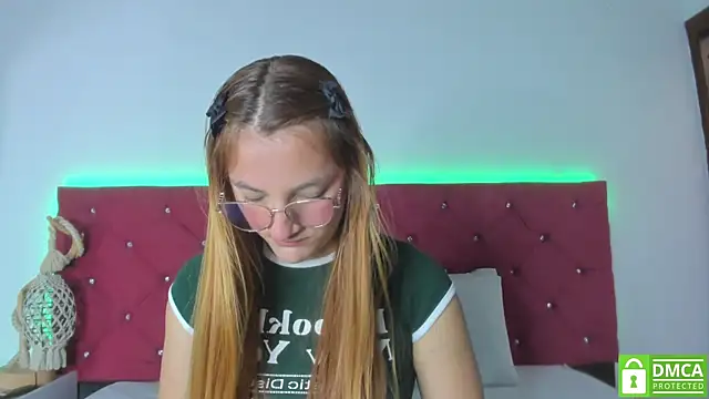 Ruth harvey  online show from January 28, 2025, 12:43 pm