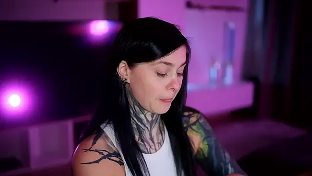 Snapshot of AcidPie chatting on September 30, 2025, 7:19 pm AcidPie online show from September 30, 2025, 7:19 pm