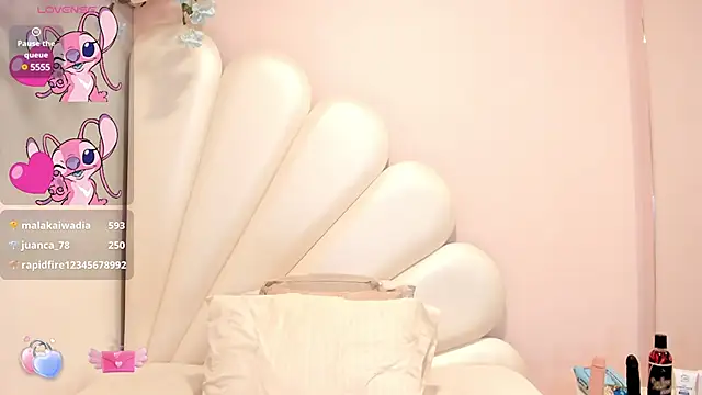 Snapshot of Vicky_Freedom chatting on December 27, 2024, 1:28 pm Vicky Freedom online show from December 27, 2024, 1:28 pm