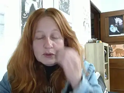ViioletaMora online show from May 11, 2026, 3:01 am