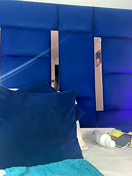 alice love052 online show from December 21, 2025, 4:30 am