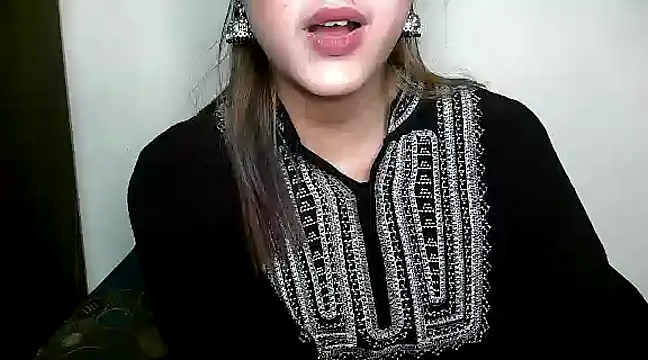 Snapshot of Princess_noorjahan chatting on March 11, 2025, 11:37 pm Princess noorjahan online show from March 11, 2025, 11:37 pm