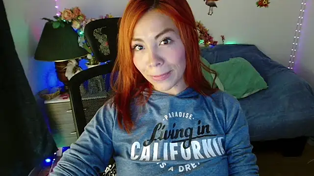 Snapshot of Aylinn_diaz chatting on April 23, 2026, 7:27 pm Aylinn diaz online show from April 23, 2026, 7:27 pm