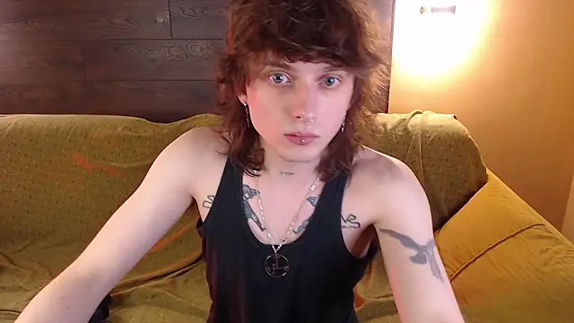 axxxturel online show from February 15, 2026, 9:33 pm