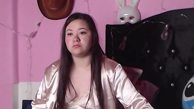 NikkiRous  online show from February 1, 2025, 2:13 pm