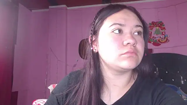 NikkiRous  online show from March 20, 2025, 12:32 pm